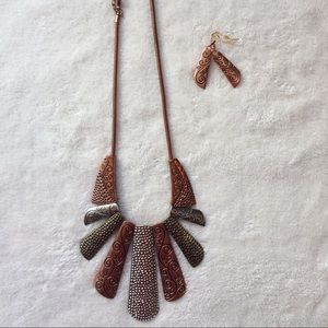 Artistic statement necklace and earring set